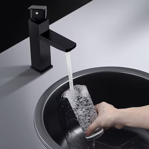gn0007 Grifo Mezclador de Agua Fría y Caliente Negro